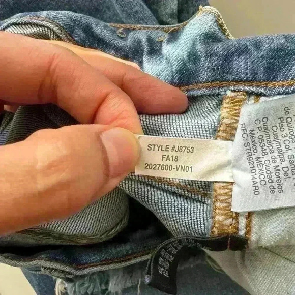 Madewell The High Rise Slim Boy Jean Ripped Frayed Blue Demin Women Size 27 - Picture 8 of 10